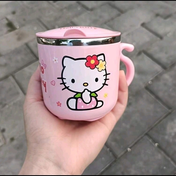 New Hello Kitty mug with lid - Picture 1 of 4